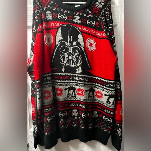 Star Wars Christmas Sweater - Picture 1 of 4